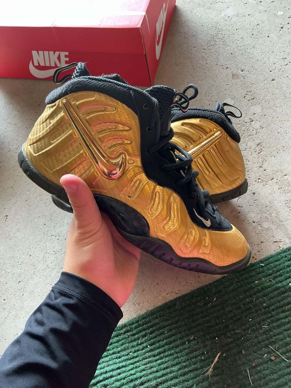 Nike Air Foamposite Pro Metallic Gold Black Sneakers Size 6.5 Women Or 5 Youth